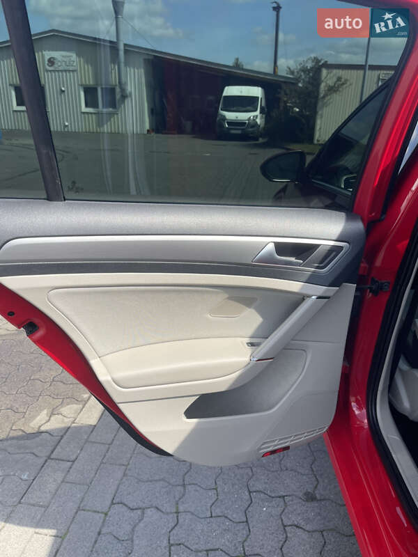 Универсал Volkswagen Golf 2015 в Харькове