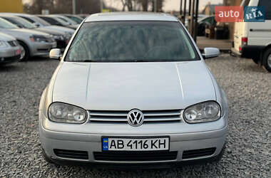 Хетчбек Volkswagen Golf 1999 в 