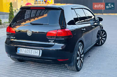 Хетчбек Volkswagen Golf 2010 в 