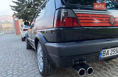 Хэтчбек Volkswagen Golf 1985 в 