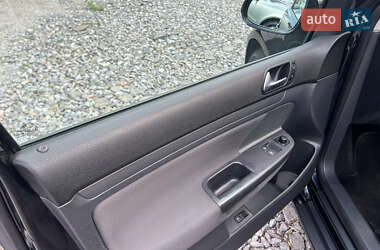 Хэтчбек Volkswagen Golf 2008 в 