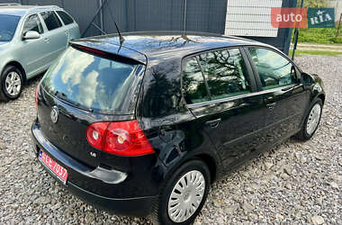 Хэтчбек Volkswagen Golf 2008 в 