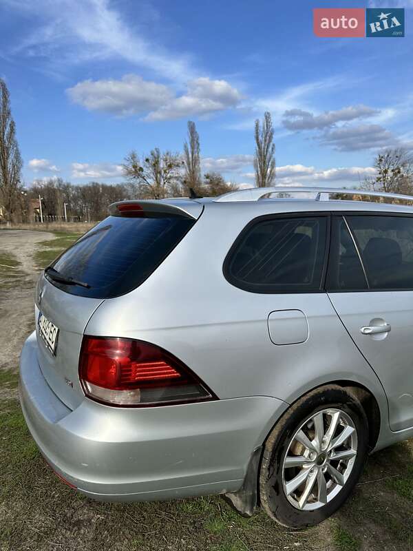 Универсал Volkswagen Golf 2013 в Полтаве