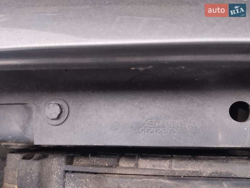 Универсал Volkswagen Golf 2010 в Пирятине