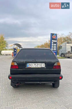 Хетчбек Volkswagen Golf 1988 в 