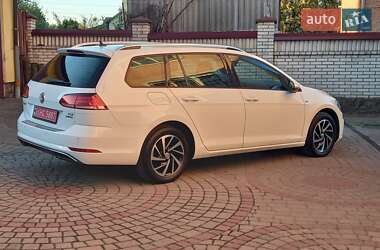 Універсал Volkswagen Golf 2018 в 