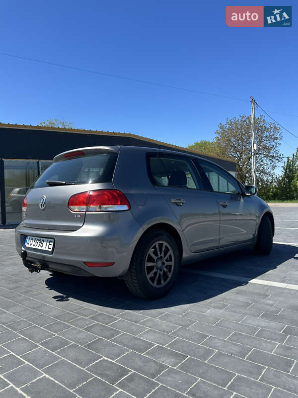 Хетчбек Volkswagen Golf 2009 в Львові