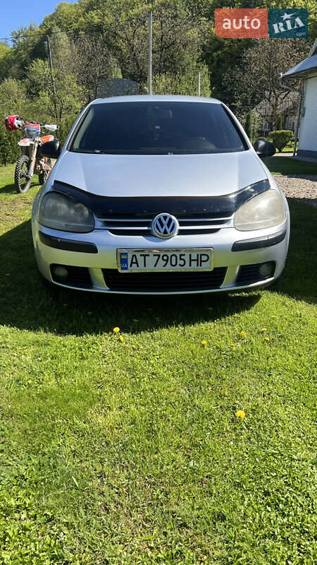 Volkswagen Golf 2004