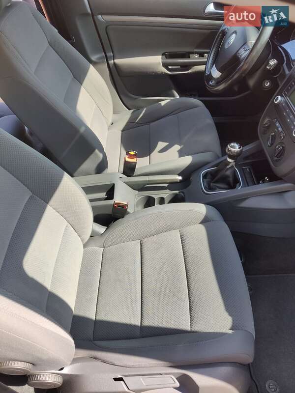 Хэтчбек Volkswagen Golf 2006 в Коростене фото 17 Хэтчбек Volkswagen Golf 2006 в Коростене