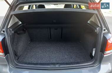 Хэтчбек Volkswagen Golf 2009 в 