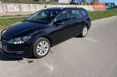 Универсал Volkswagen Golf 2018 в 
