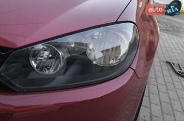 Хетчбек Volkswagen Golf 2009 в 