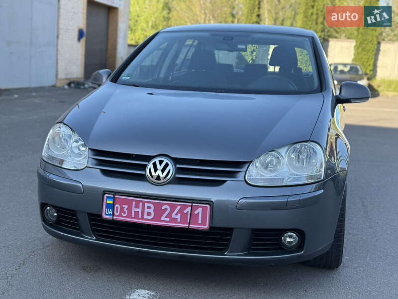 Хэтчбек Volkswagen Golf 2007 в Ровно