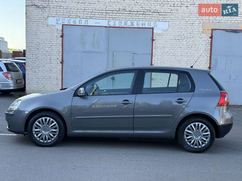 Хэтчбек Volkswagen Golf 2007 в Ровно