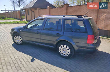 Универсал Volkswagen Golf 2002 в 