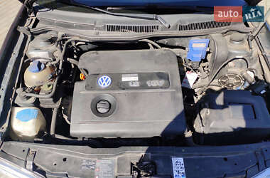 Универсал Volkswagen Golf 2002 в 