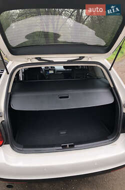Универсал Volkswagen Golf 2010 в 