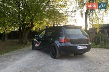 Хэтчбек Volkswagen Golf 1999 в 