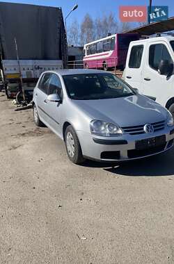 Хэтчбек Volkswagen Golf 2006 в 