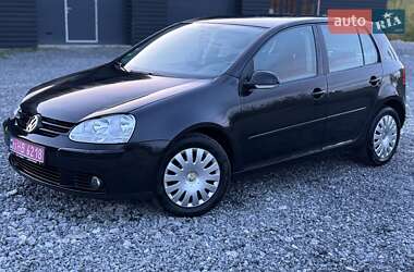 Хэтчбек Volkswagen Golf 2008 в 