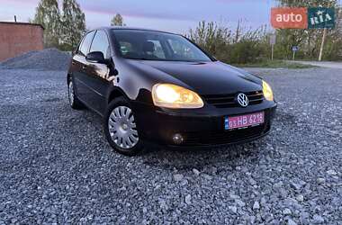 Хэтчбек Volkswagen Golf 2008 в 