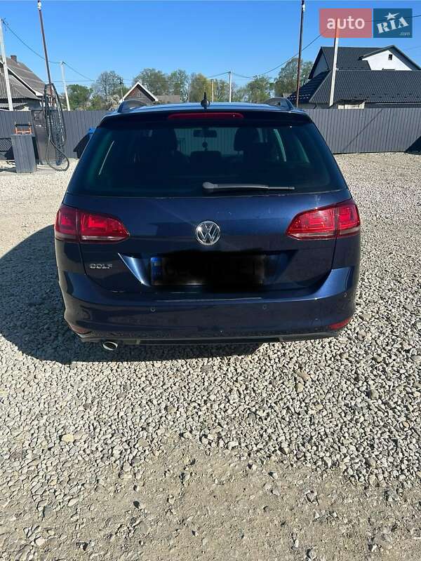 Универсал Volkswagen Golf 2014 в Черновцах