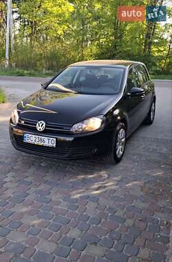 Хэтчбек Volkswagen Golf 2009 в Львове