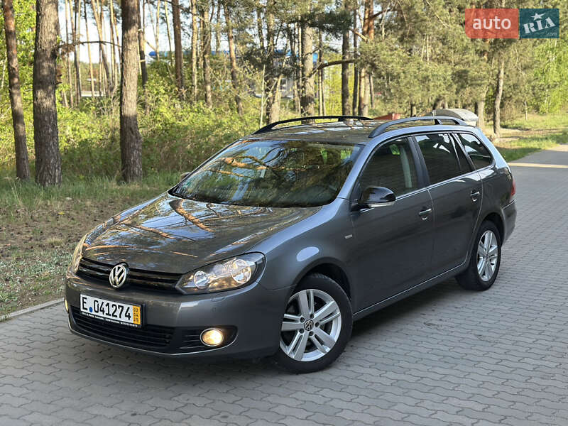 Универсал Volkswagen Golf 2013 в Ровно