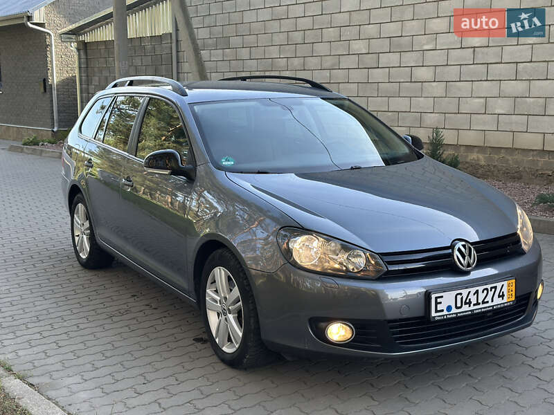 Универсал Volkswagen Golf 2013 в Ровно
