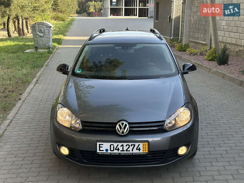 Универсал Volkswagen Golf 2013 в Ровно