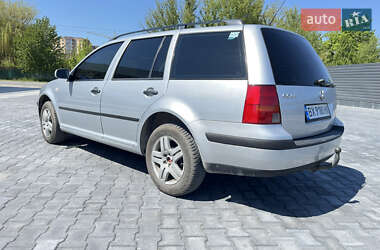 Универсал Volkswagen Golf 2002 в 