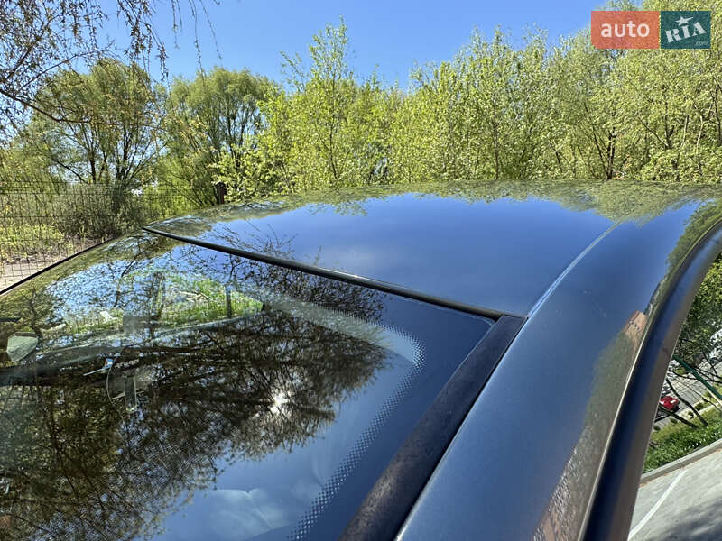 Хетчбек Volkswagen Golf 2004 в Хмельницькому