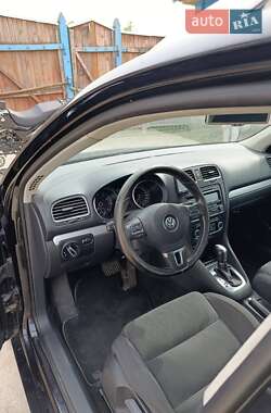 Универсал Volkswagen Golf 2011 в 