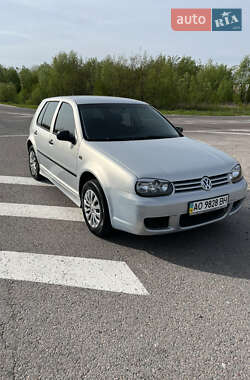 Хетчбек Volkswagen Golf 1998 в 