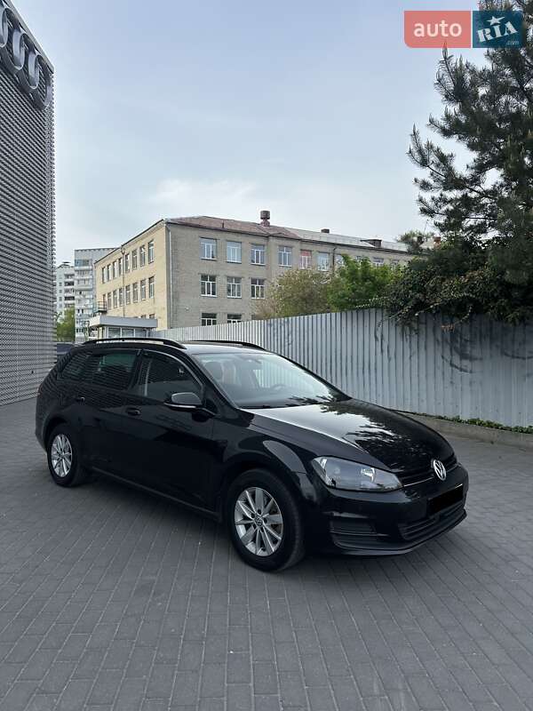 Универсал Volkswagen Golf 2015 в Харькове