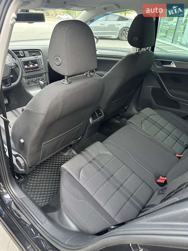 Универсал Volkswagen Golf 2015 в Харькове