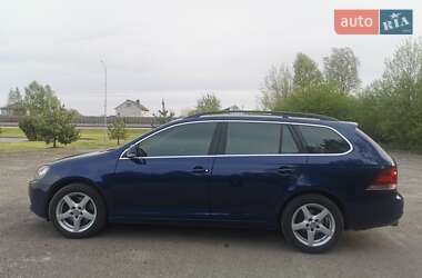 Универсал Volkswagen Golf 2010 в 
