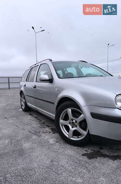 Універсал Volkswagen Golf 2005 в 