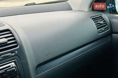 Хетчбек Volkswagen Golf 2007 в 