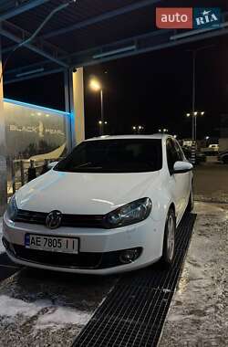 Хэтчбек Volkswagen Golf 2009 в 