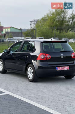 Хэтчбек Volkswagen Golf 2007 в 