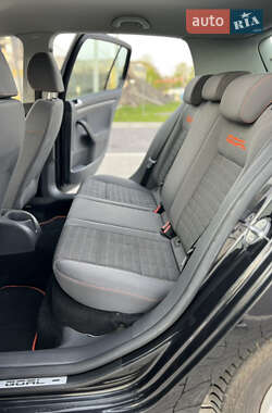 Хэтчбек Volkswagen Golf 2007 в 