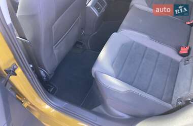 Хетчбек Volkswagen Golf 2018 в 