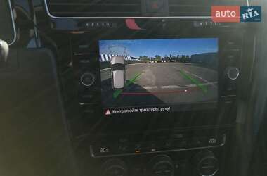 Хетчбек Volkswagen Golf 2018 в 