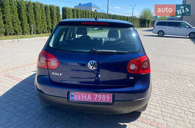 Хэтчбек Volkswagen Golf 2006 в 