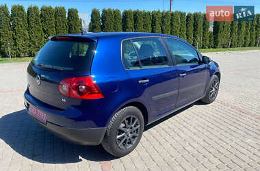 Хэтчбек Volkswagen Golf 2006 в 