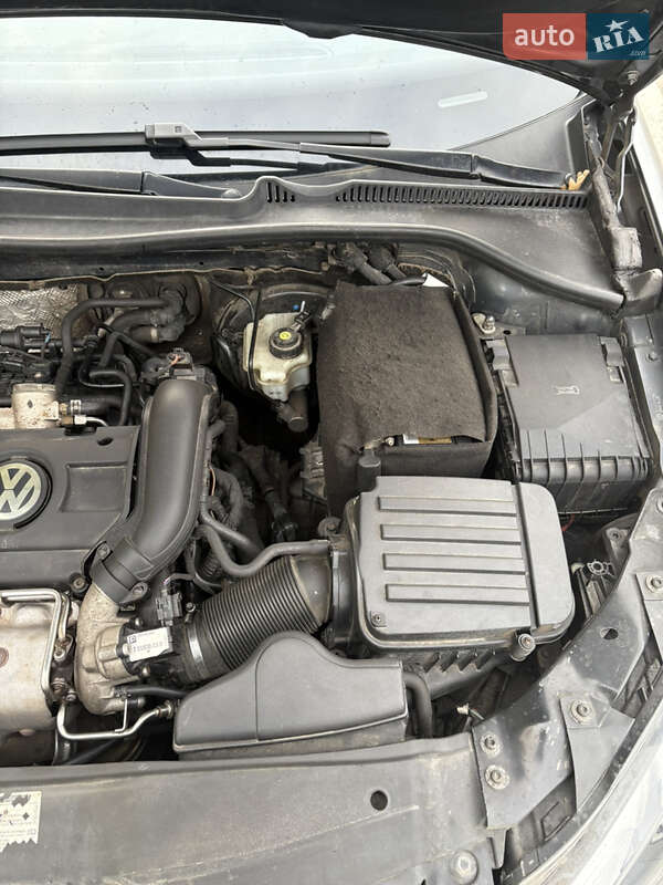 Универсал Volkswagen Golf 2010 в Полтаве