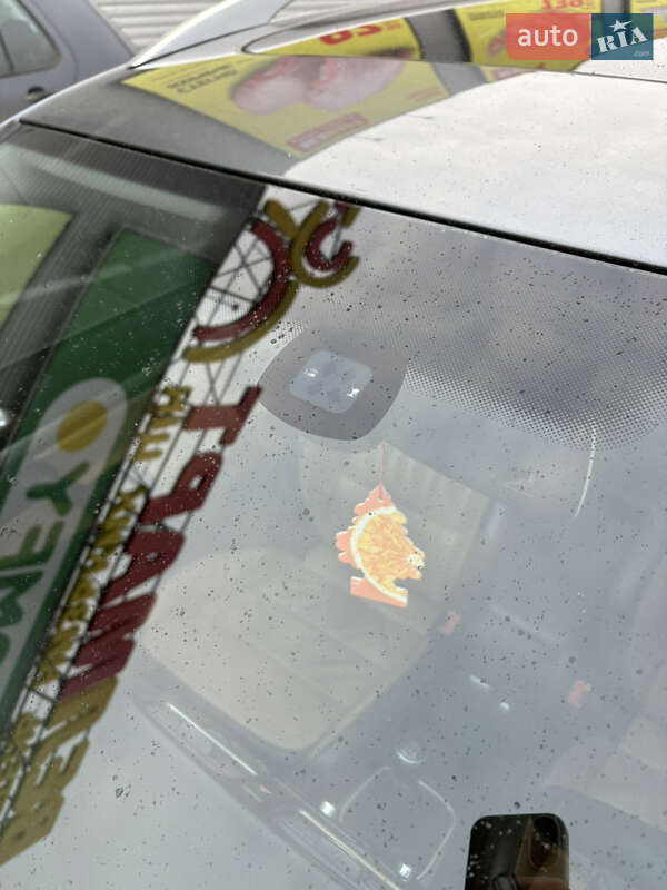 Универсал Volkswagen Golf 2010 в Полтаве