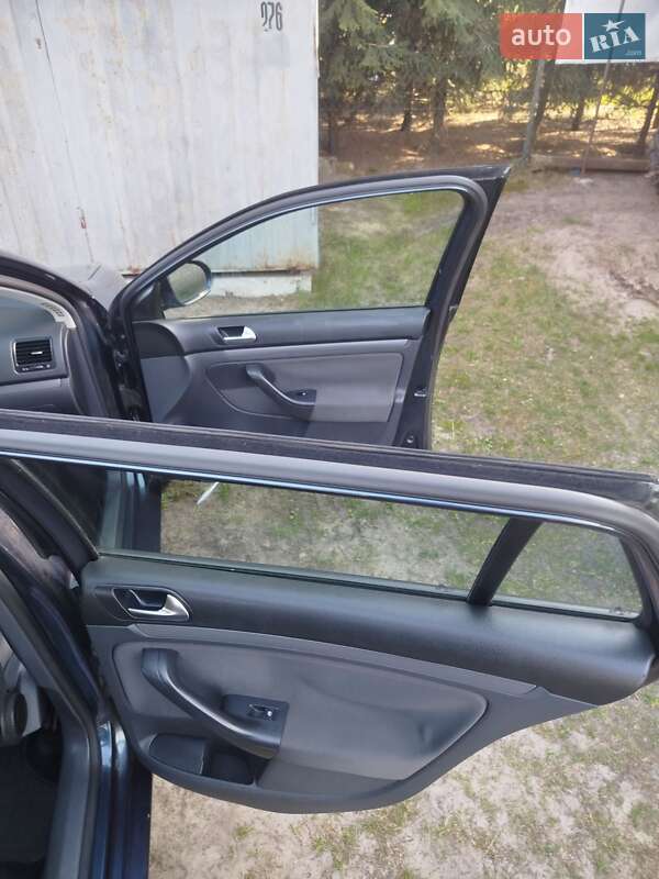 Универсал Volkswagen Golf 2009 в Ратным фото 29 Универсал Volkswagen Golf 2009 в Ратным