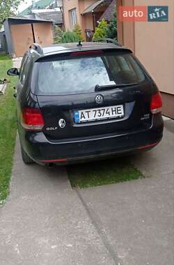 Універсал Volkswagen Golf 2012 в 